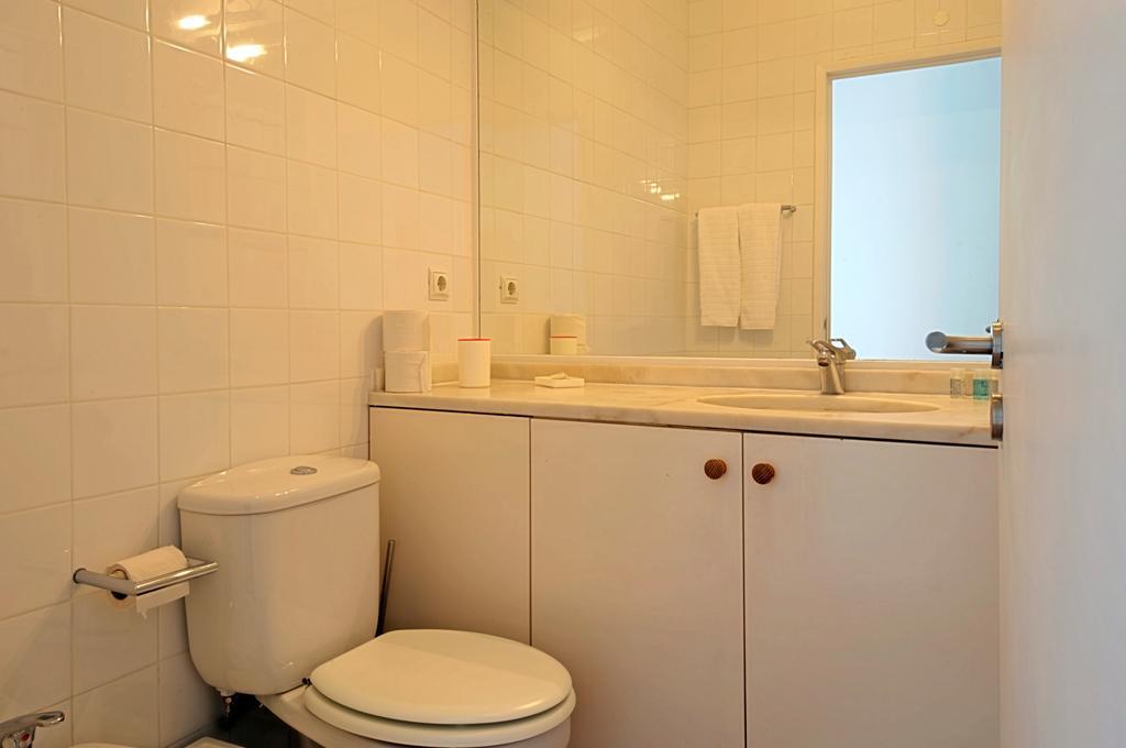 Portas Do Teatro Apartments Lisboa Værelse billede